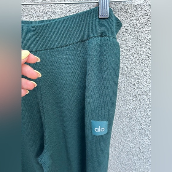 Alo Knit High-Waist Salana Wide Leg Pant in Midnight green - Picture 4 of 7